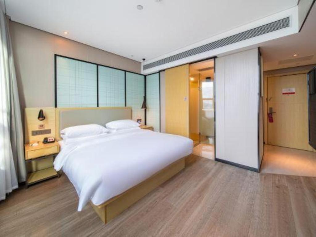 Echarm Hotel Yangjiang Baili Plaza Exteriör bild
