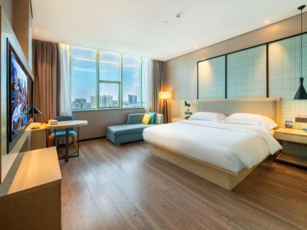 Echarm Hotel Yangjiang Baili Plaza Exteriör bild