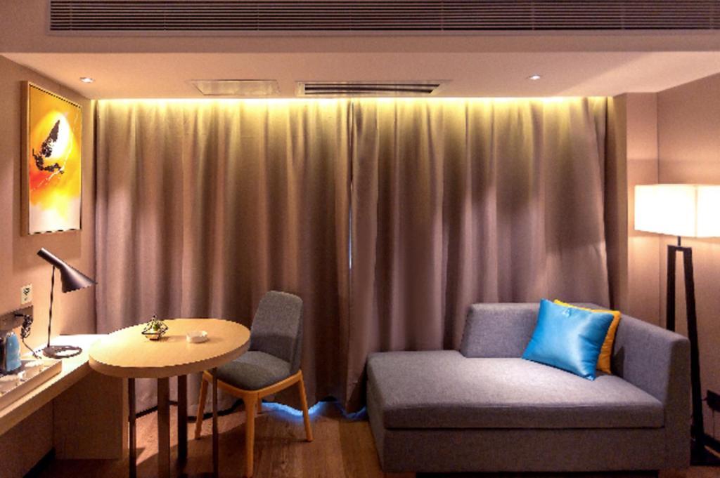Echarm Hotel Yangjiang Baili Plaza Exteriör bild