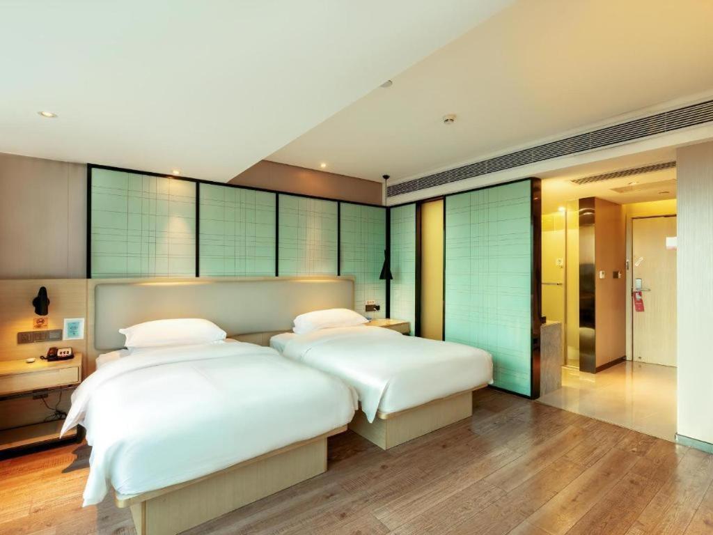 Echarm Hotel Yangjiang Baili Plaza Exteriör bild