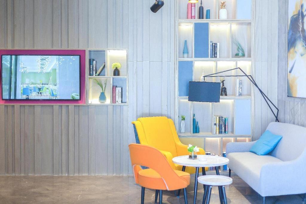 Echarm Hotel Yangjiang Baili Plaza Exteriör bild
