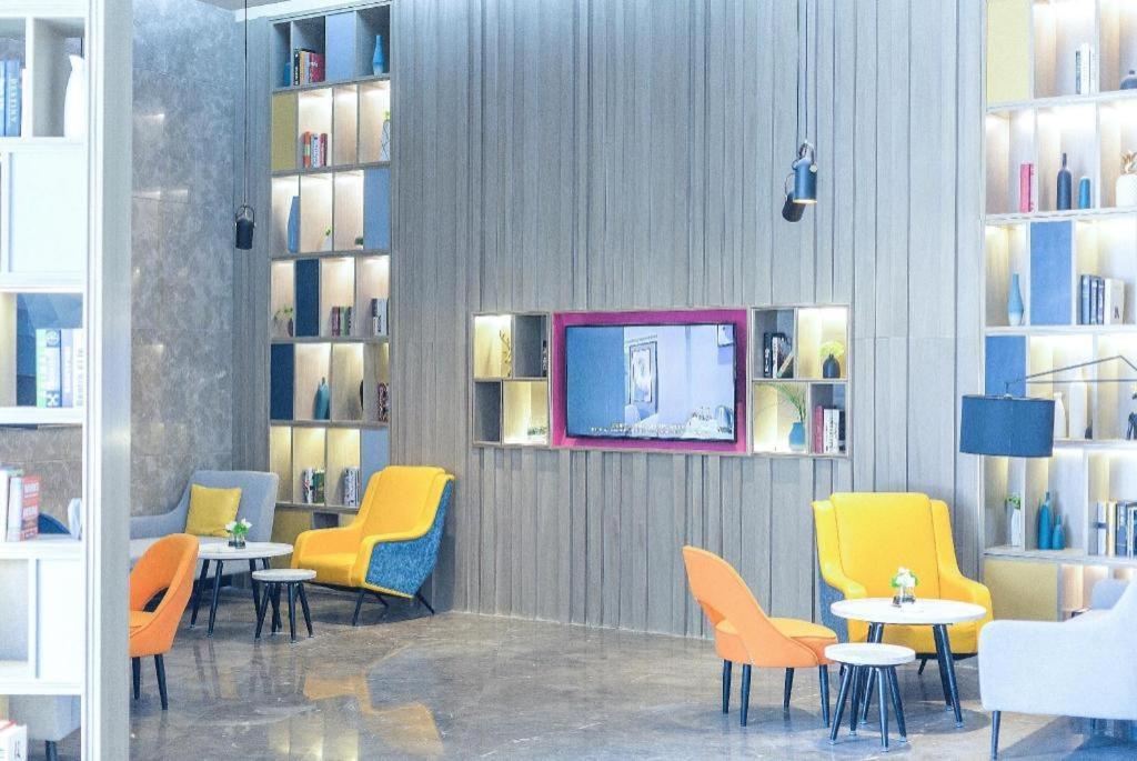 Echarm Hotel Yangjiang Baili Plaza Exteriör bild